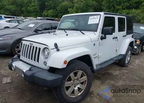 2017 Jeep Wrangler Unlimited Sahara 4X4 z USA, uszkodzony, nr VIN 1C4HJWEG8HL667661